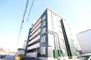 スガビルマンション外観写真