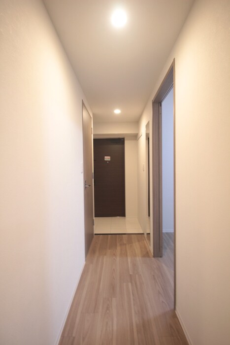 物件内観写真16　(廊下)