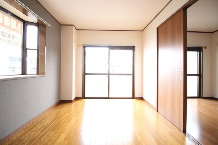 物件内観写真17　(居室)