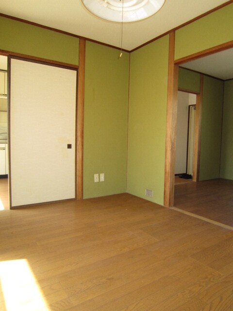 物件内観写真10　(居室)