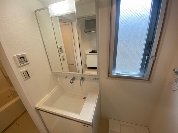 物件内観写真14　(洗面)