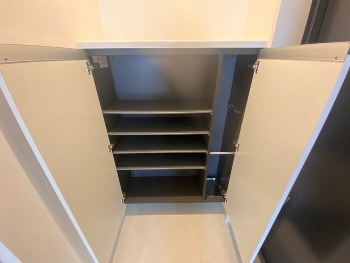 物件内観写真17　(靴箱)