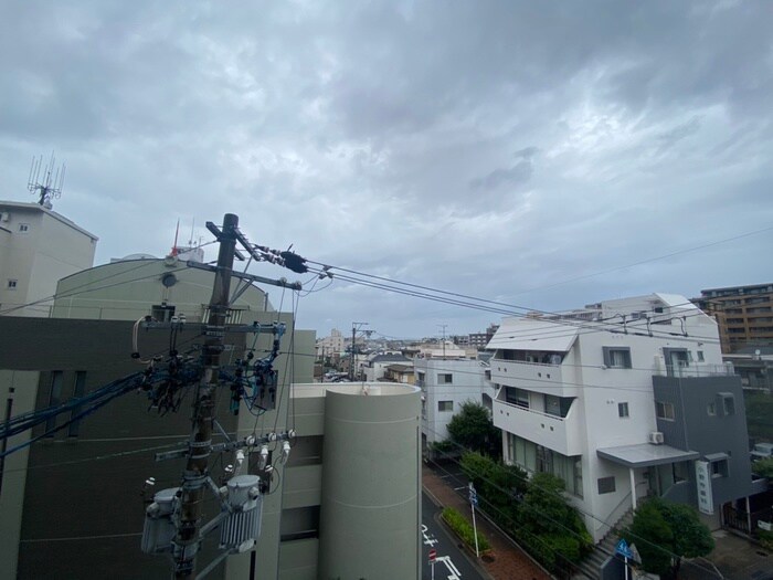 物件内観写真19　(室内からの展望)