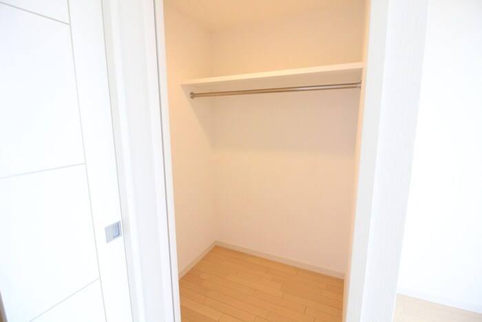 物件内観写真12　(収納)