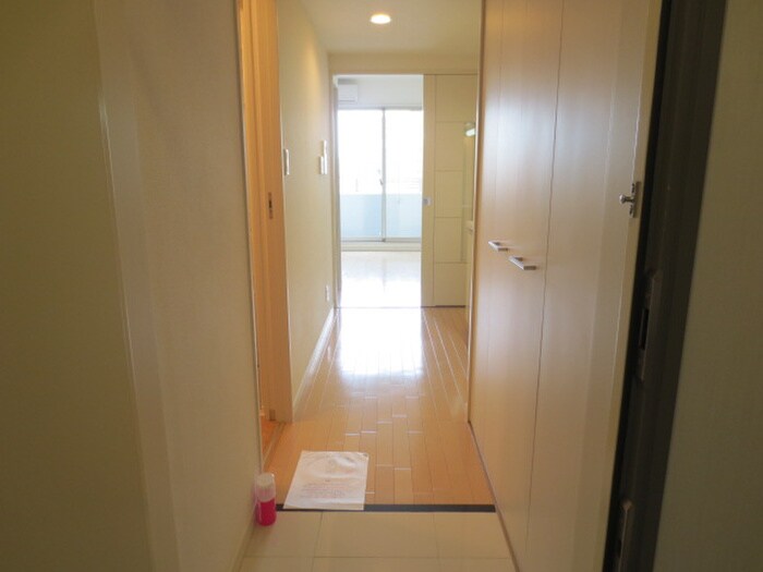 物件内観写真14　(廊下)