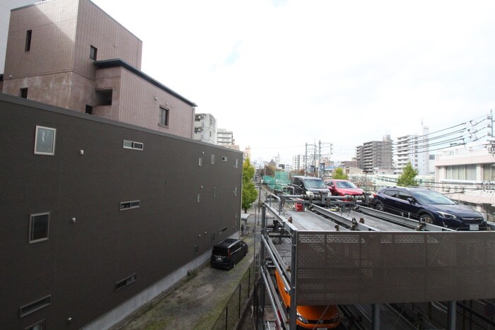 物件内観写真20　(室内からの展望)