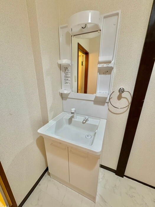 物件内観写真9　(洗面)