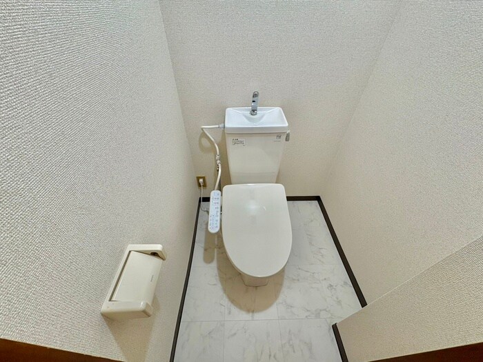 物件内観写真11　(トイレ)