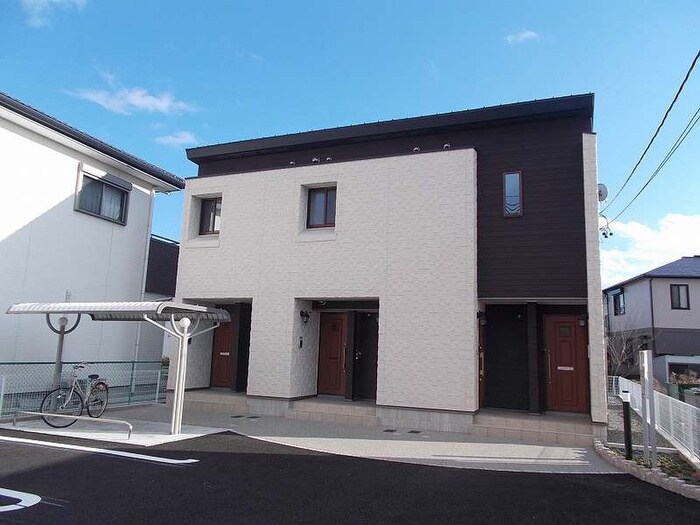 物件外観写真1　(外観写真)