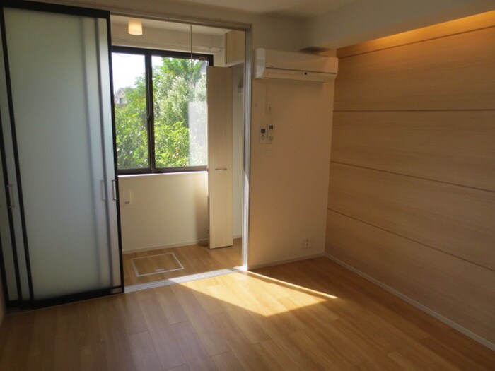 物件内観写真12　(居室)