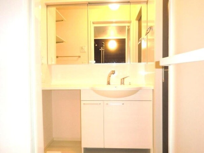 物件内観写真9　(洗面)