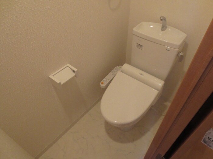 物件内観写真12　(トイレ)