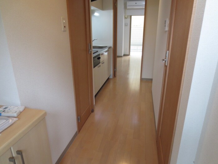 物件内観写真19　(廊下)