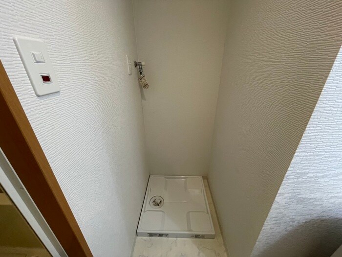 物件内観写真20　(洗濯機置場)