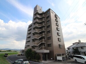 イ－ストロイヤル斉藤外観写真