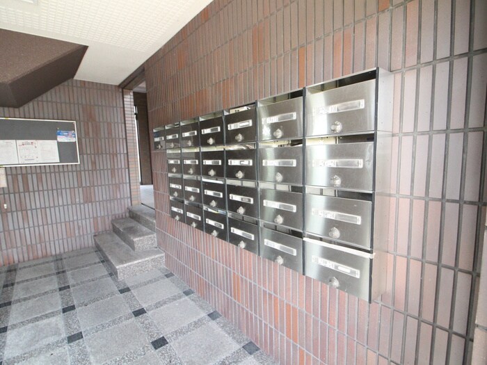 物件外観写真6　(建物設備)