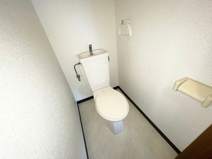 物件内観写真13　(トイレ)