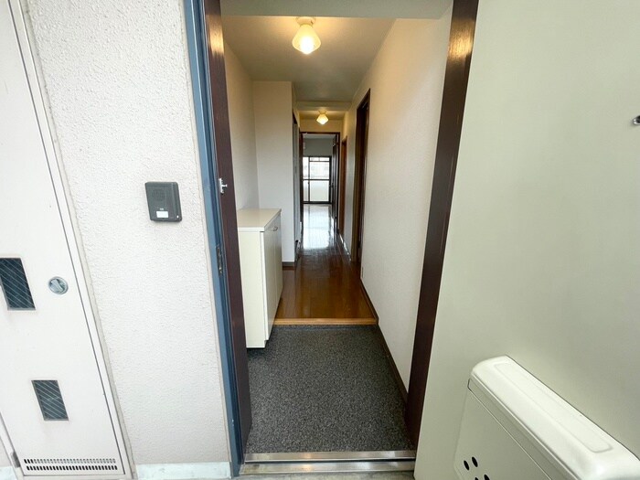 物件内観写真14　(玄関)