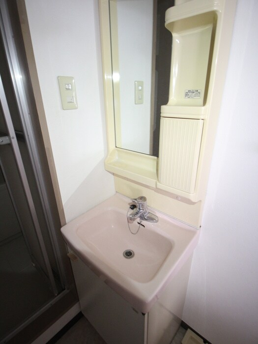 物件内観写真11　(洗面)