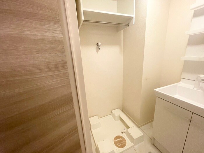 物件内観写真17　(洗濯機置場)