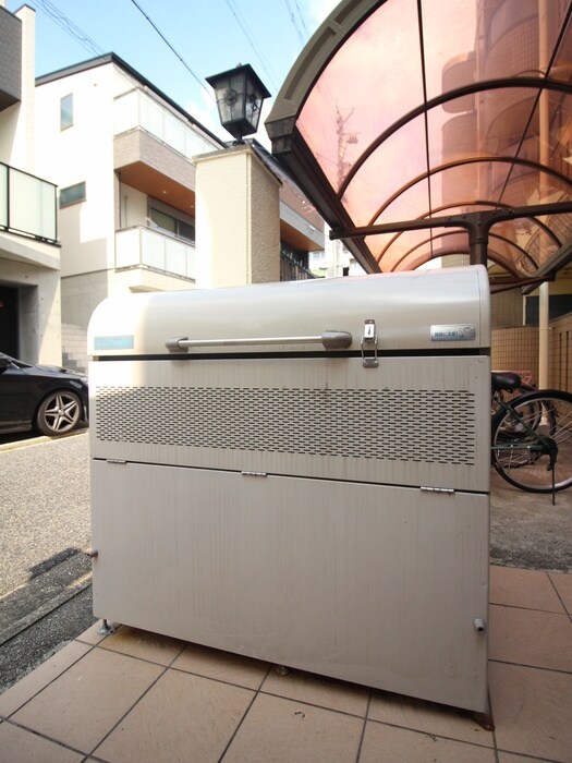 物件外観写真4　(建物設備)