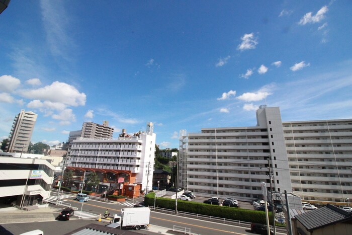 物件内観写真15　(室内からの展望)