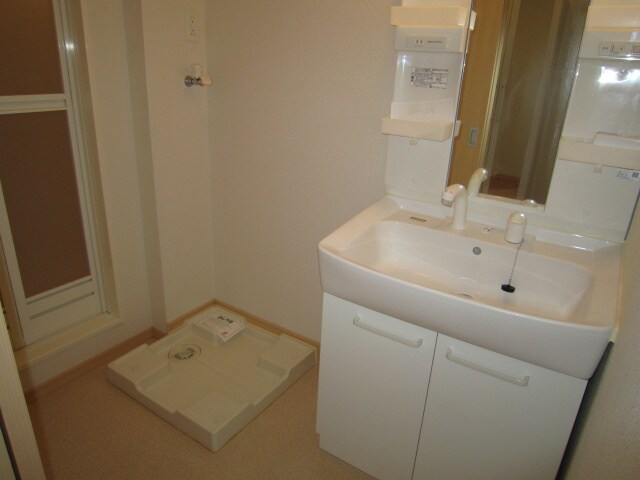 物件内観写真11　(洗面)
