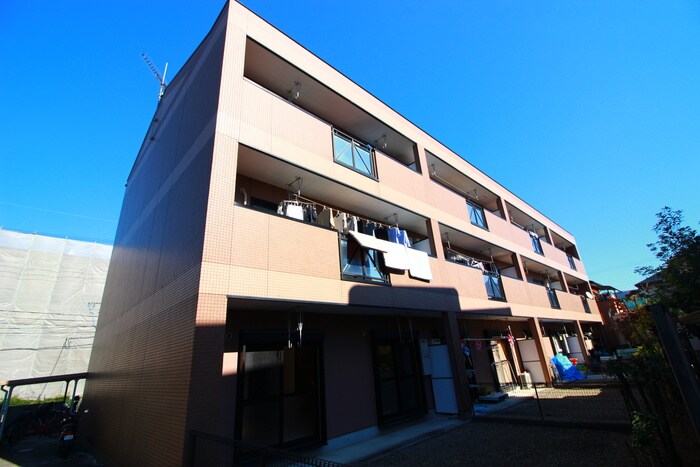 物件外観写真1　(外観写真)