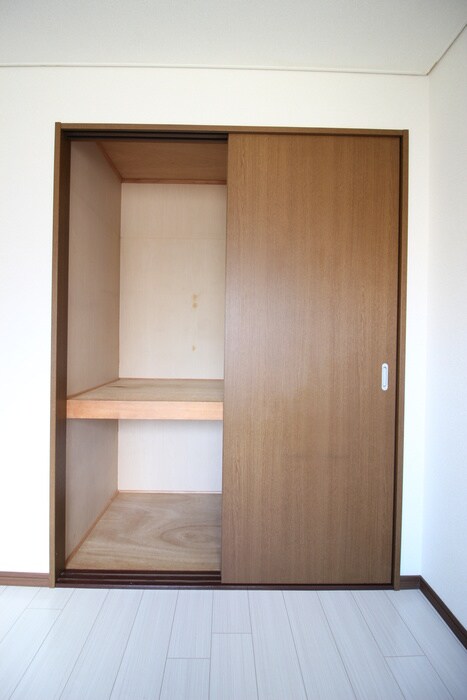 物件内観写真8　(収納)