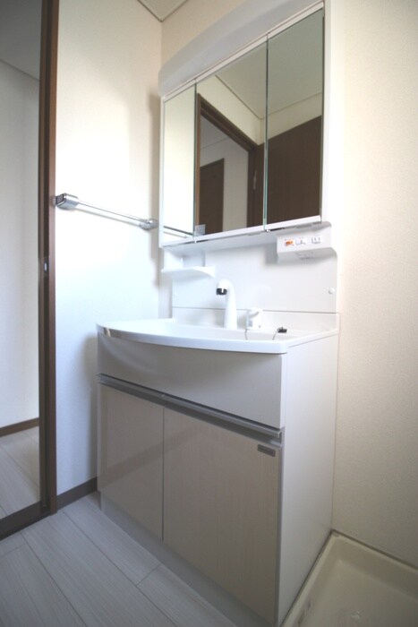 物件内観写真11　(洗面)