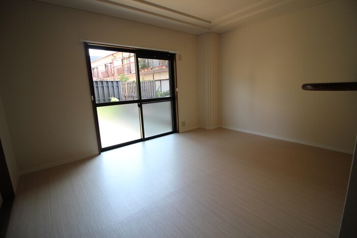 物件内観写真15　(居室)