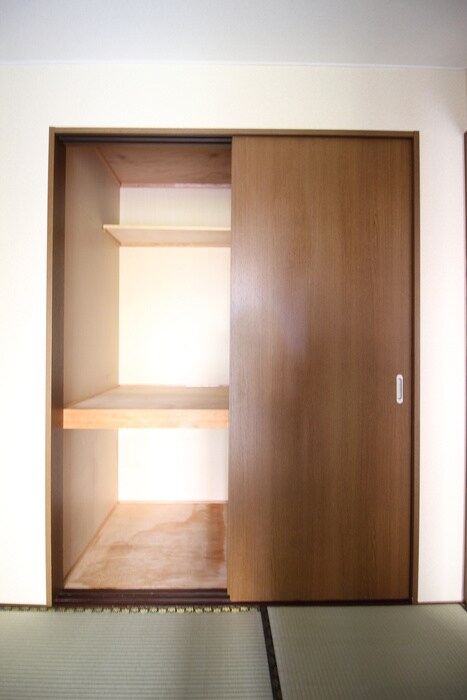 物件内観写真15　(収納)