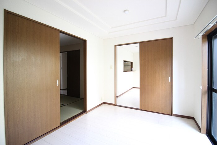 物件内観写真19　(居室)