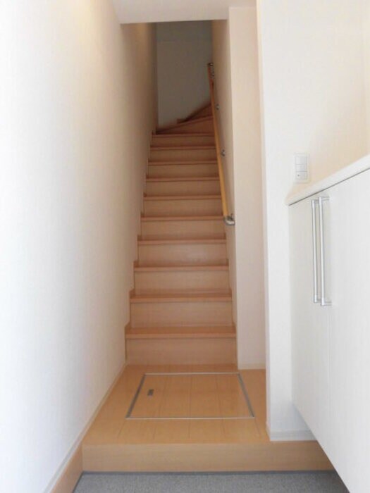 物件内観写真11　(廊下)