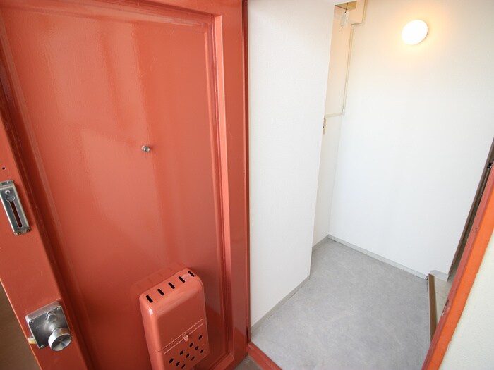 物件内観写真10　(玄関)