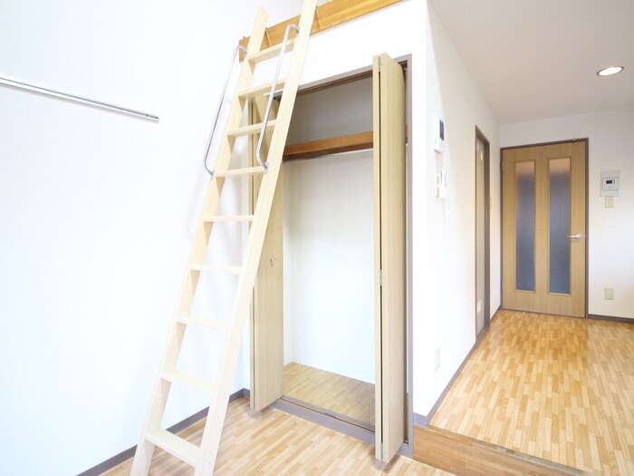 物件内観写真9　(収納)