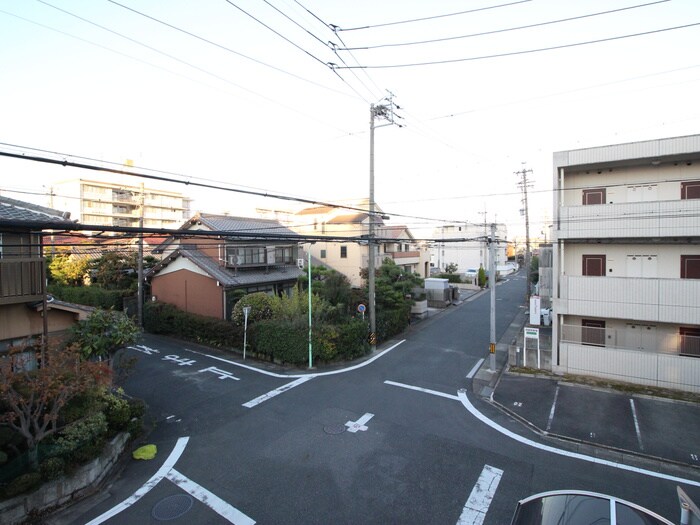 物件内観写真18　(玄関)