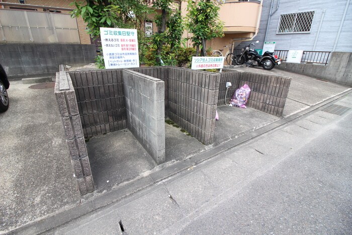 物件外観写真6　(建物設備)