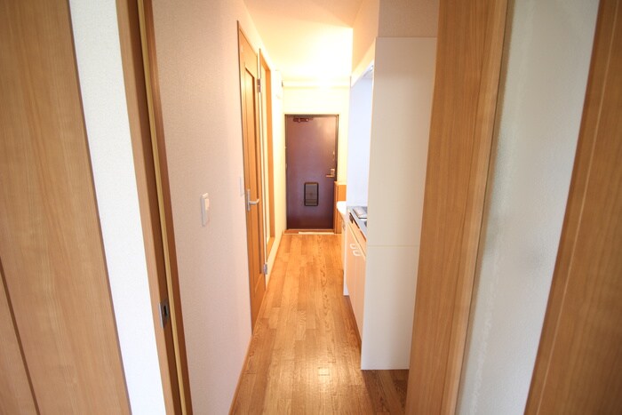 物件内観写真21　(廊下)