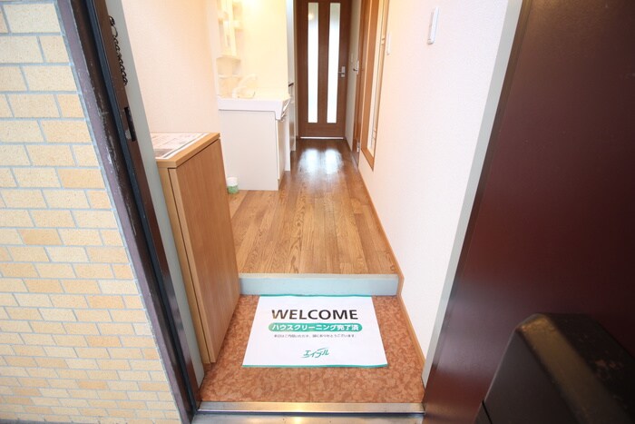 物件内観写真22　(玄関)