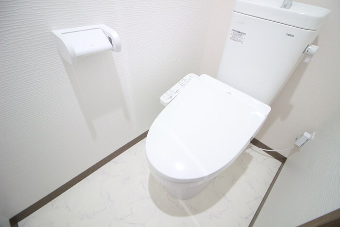 物件内観写真14　(トイレ)