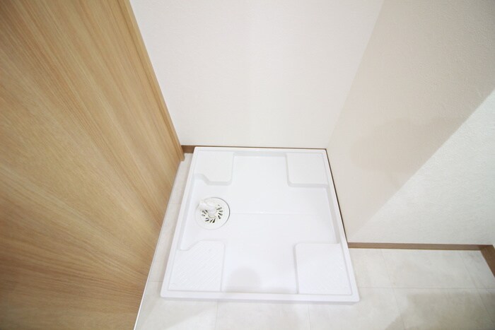 物件内観写真15　(洗濯機置場)