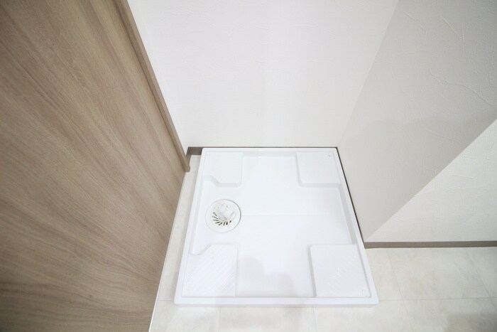 物件内観写真15　(洗濯機置場)