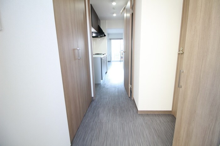 物件内観写真16　(廊下)