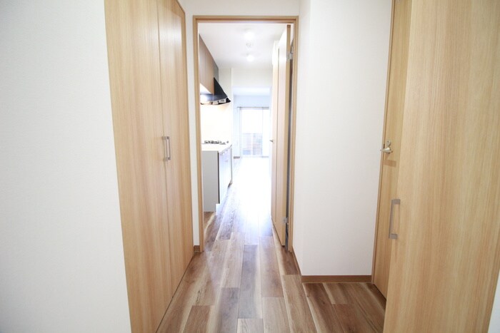 物件内観写真17　(廊下)