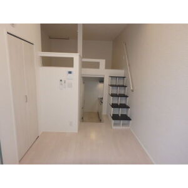 物件内観写真7　(居室)