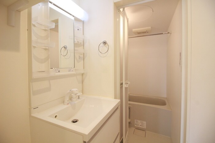 物件内観写真11　(洗面)