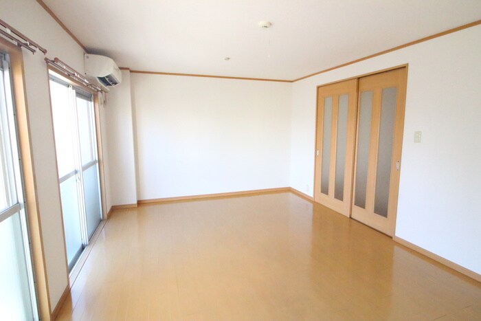 物件内観写真12　(居室)