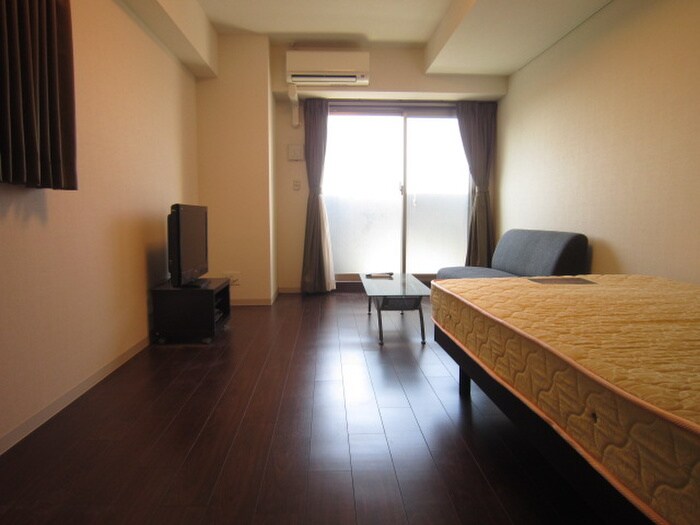 物件内観写真15　(居室)