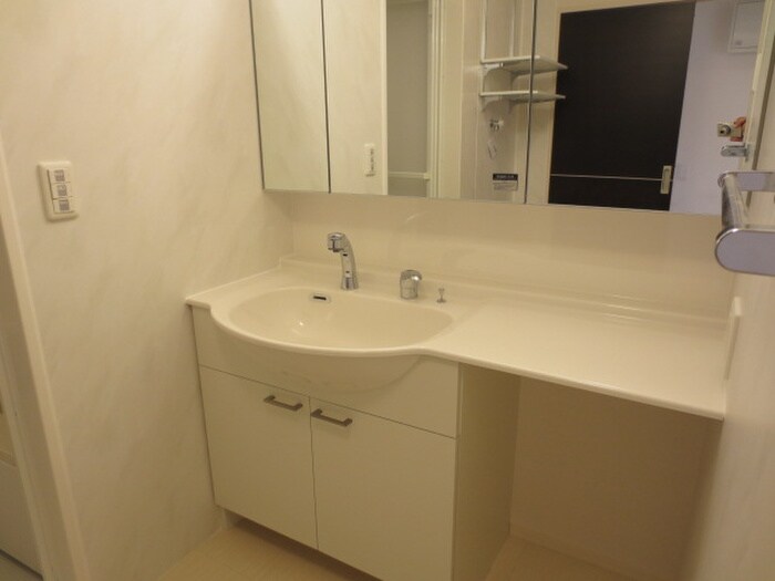 物件内観写真9　(洗面)